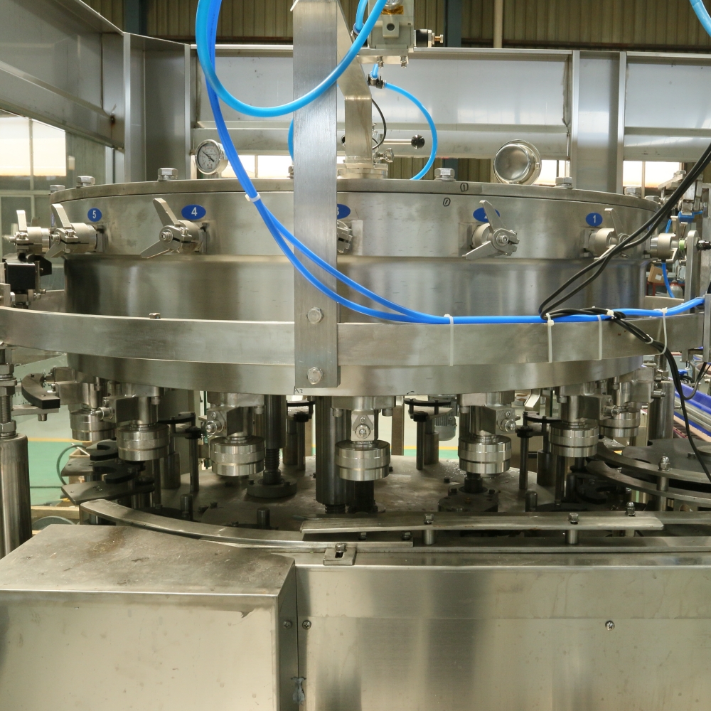 automatic-beverage-canning-filling-machine