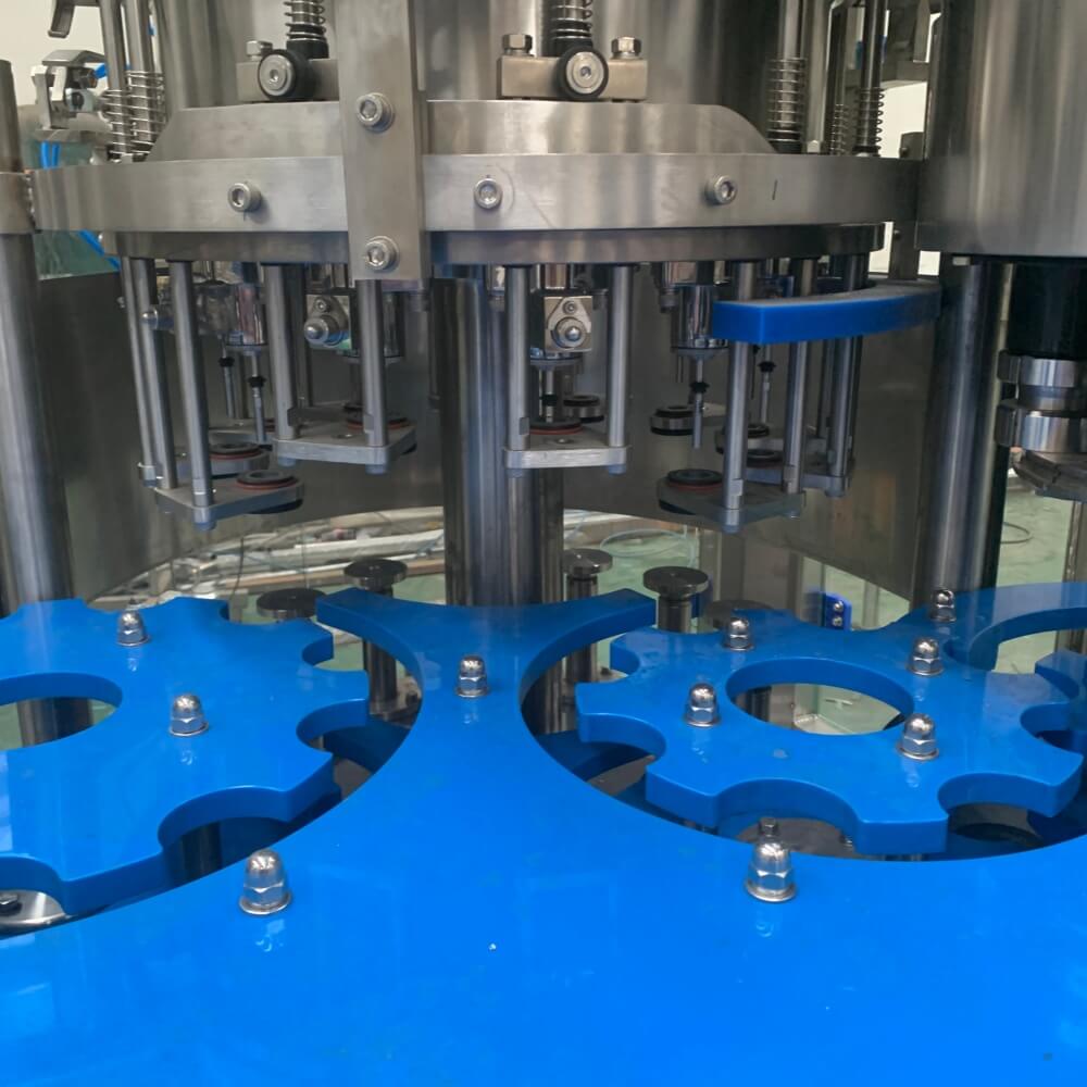 automatic-glass-bottle-carbonated-water-filling-machine