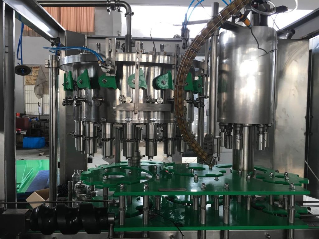 gravity type oil filling machine for beverage packaging