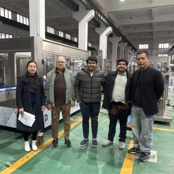 «Línea de llenado de latas de cerveza instalada en la India»